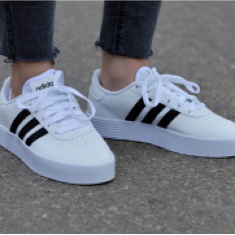 New Womens Adidas Court Bold Thick Sole Sneakers 7.5